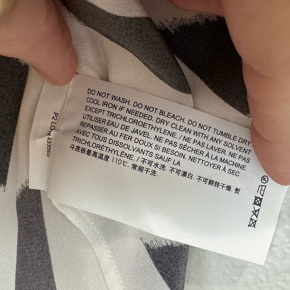 THEORY NWOT $295 White Silk V Neck Blouse Bruch Print Size P US 0 - Picture 5 of 6